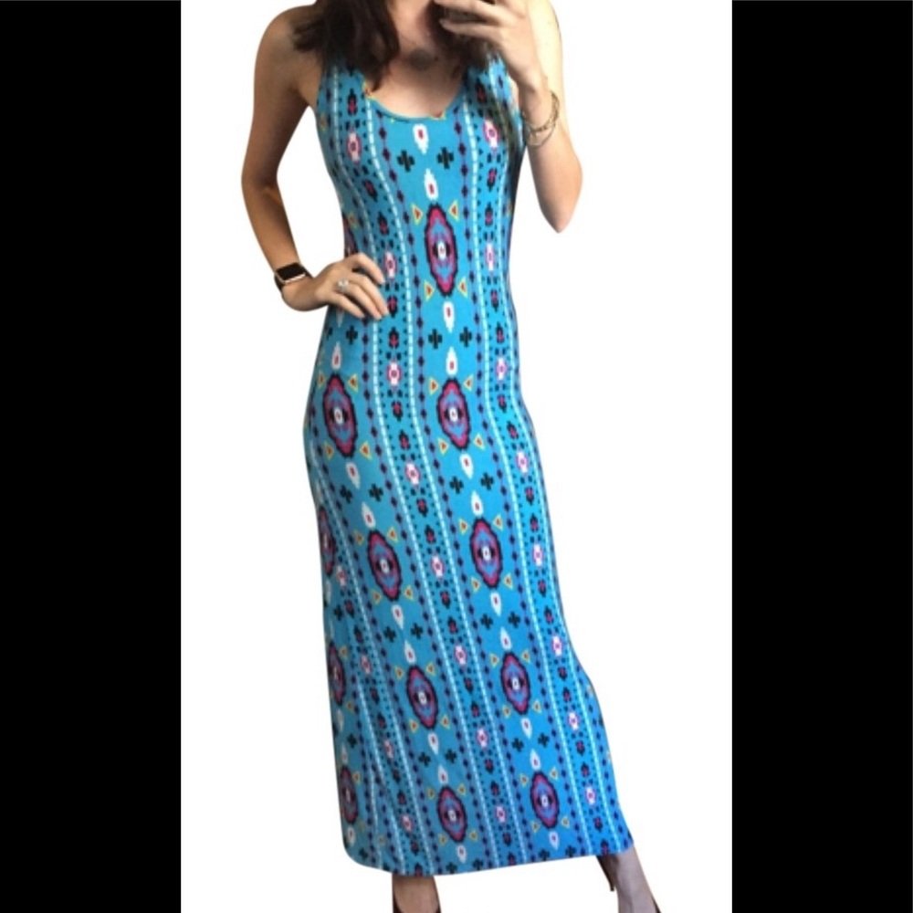 Size med Ronny Kobo stretch maxi dress